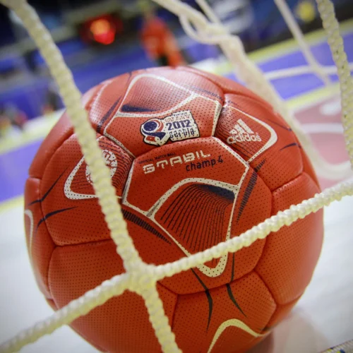 HANDBALLS
